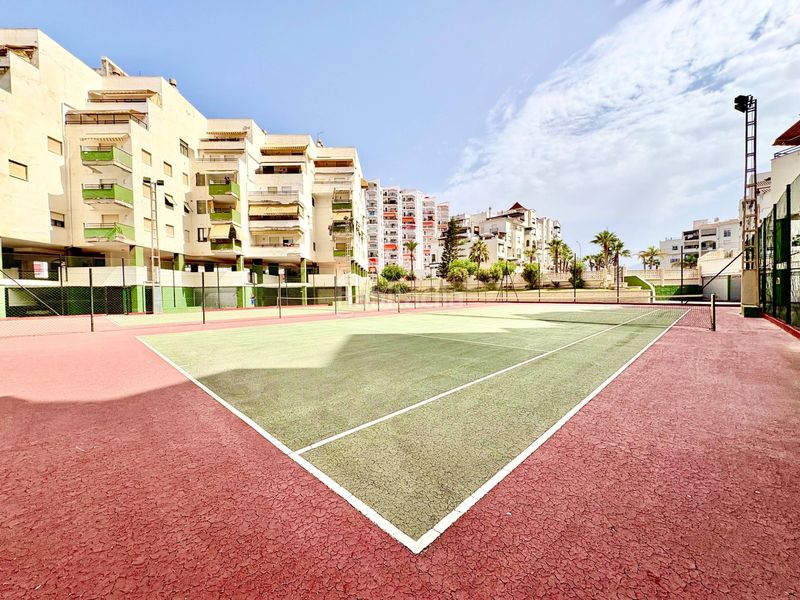Foto 7ac6c02a-aa12-455a-9d78-f99ac14c9943. Apartament amb aparcament piscina a Salobreña costa Salobreña