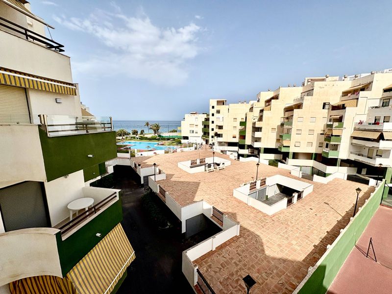 Foto f3785e2b-ebc6-49cc-aa93-f8467d9f7da6. Apartament amb aparcament piscina a Salobreña costa Salobreña