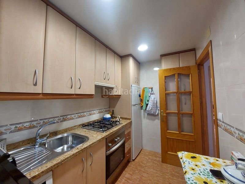 Foto 8d8d195c-2d04-466f-9347-5df32e7bcbf8. Casa a Centro Salobreña