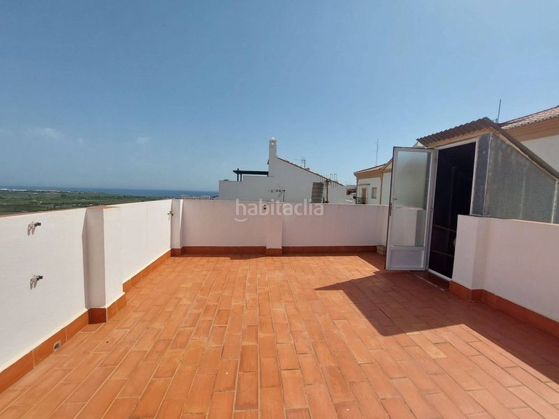 Foto a67353a1-e575-44fa-a5d7-1f14afc6a8d6. Casa a Centro Salobreña