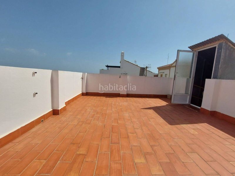 Foto d79b4db0-7e0d-4275-8a3b-83d8bf0b69e5. Casa a Centro Salobreña