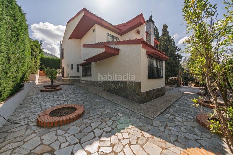 Foto e1a3aa27-d724-4c43-b2e4-f8cacad1d7b0. Xalet amb aparcament piscina a Padul