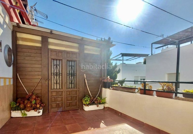 Foto 45da1670-c68e-486c-9557-a02dfd0d2690. Casa a Centro Salobreña
