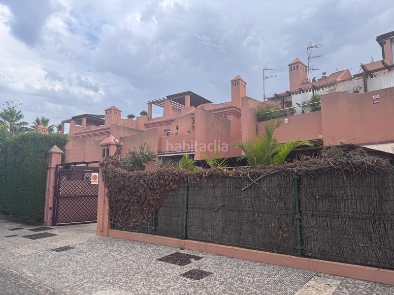 Foto c12c97be-4939-496f-8599-34230b64ca87. Casa aparellada amb calefacció aparcament piscina a Motril