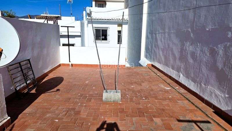 Foto 2279f1d1-6fff-4002-8582-72c5c1c25e75. Casa  con tres terrazas en Centro Salobreña