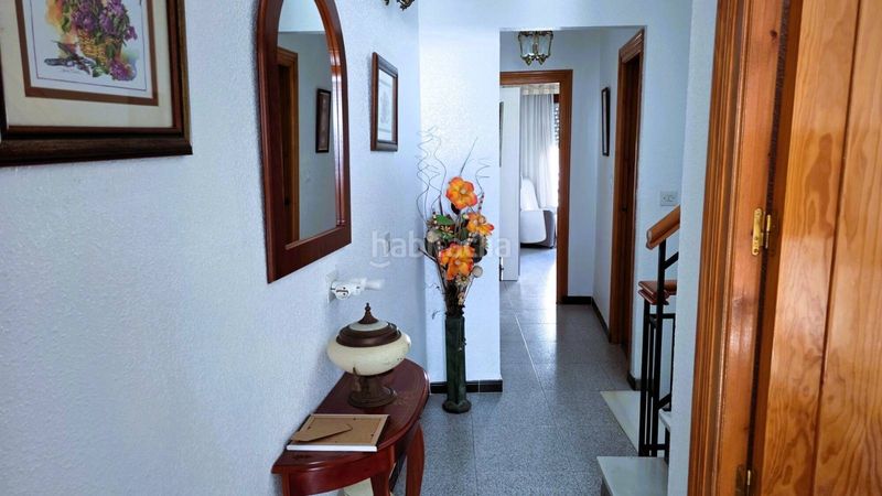 Foto 3906fc5a-0650-485a-838d-f921613f7133. Casa  con tres terrazas en Centro Salobreña