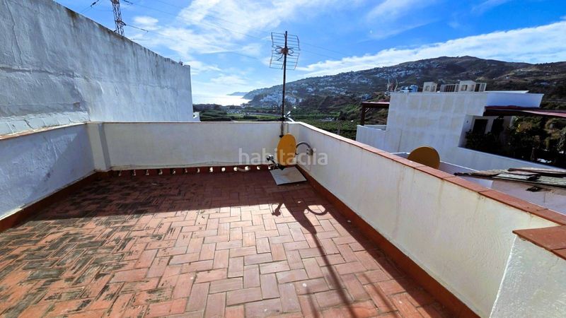 Foto 7e0e4132-9101-44a2-be0a-8a5ae4016967. Casa  con tres terrazas en Centro Salobreña