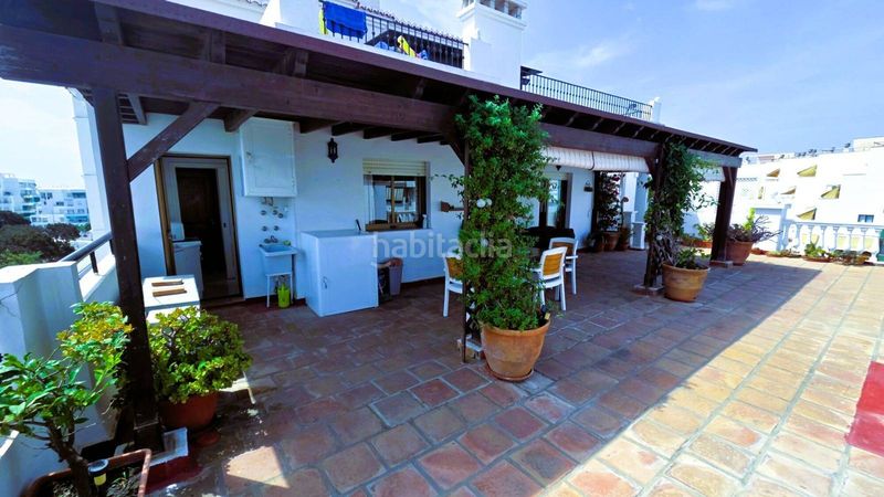 Foto 96956895-ab65-4f21-9926-ef40243fb64e. Apartament amb piscina a Salobreña costa Salobreña