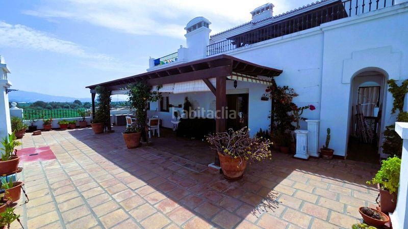 Foto ef8a3a40-c626-42ce-af1b-160eb559eb26. Apartament amb piscina a Salobreña costa Salobreña