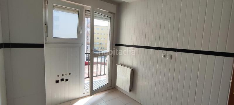 Foto f80cdcdd-b729-4506-808f-3b60eba842b7. Duplex con riscaldamento in El Parque - Zapatón Torrelavega