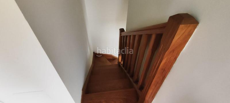 Foto f887e9d3-716e-46f9-b225-b9c7c1e3d392. Duplex con riscaldamento in El Parque - Zapatón Torrelavega
