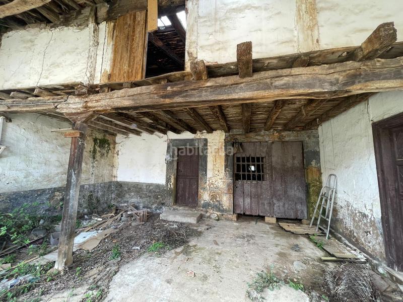 Foto 11faca20-1c06-4b2c-8479-b0109e6c0f94. Casa  de piedra con corral para rehabilitar en periedo en Cabezón de la Sal