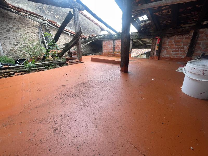 Foto 1828c566-53f9-4c21-92f3-658717af176a. Casa  de piedra con corral para rehabilitar en periedo en Cabezón de la Sal