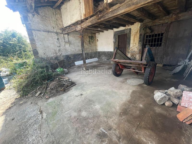 Foto 798d69c0-2ac4-41df-a954-1922b98327ed. Casa  de piedra con corral para rehabilitar en periedo en Cabezón de la Sal
