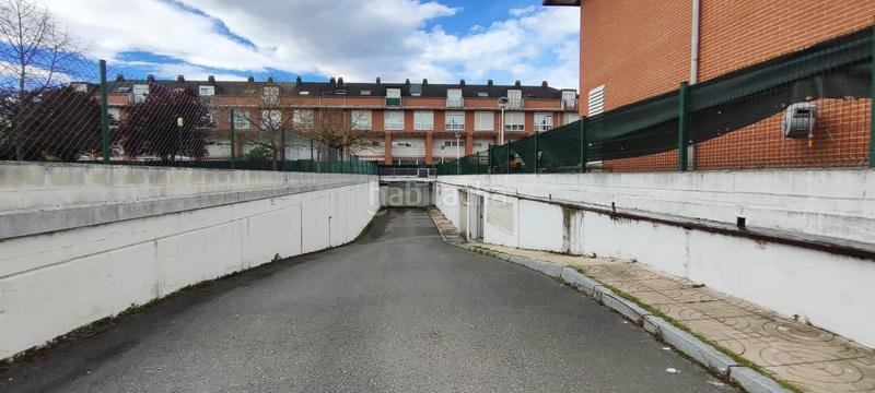 Foto 217ab09f-78ae-4996-946b-0f1a5857616f. Dúplex amb calefacció aparcament a Sierrapando Torrelavega
