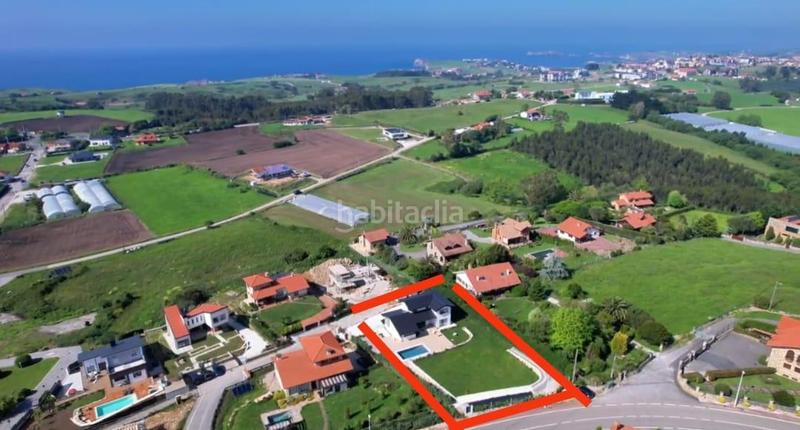 Foto 0cfc6566-36c9-4820-a96d-2c316e4c89d1. Chalet unifamiliar con vistas al mar. en Suances