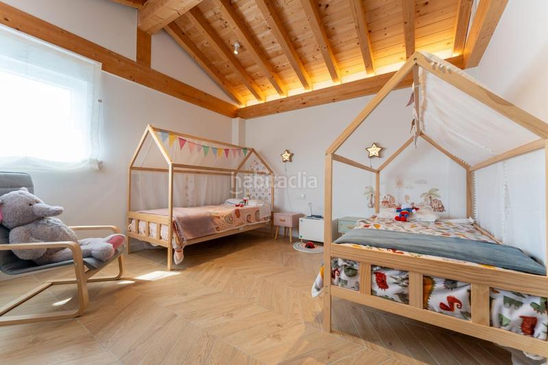 Foto 15abc67d-2f8a-41a7-b898-505c20e25c3f. Chalet unifamiliar con vistas al mar. en Suances