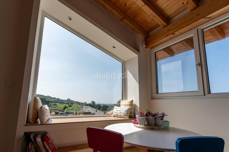 Foto 1b6ed676-f382-4b67-91be-f9c94110109c. Chalet unifamiliar con vistas al mar. en Suances