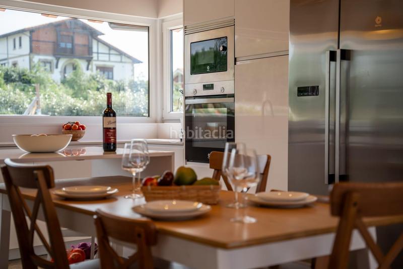 Foto ac0f9907-615c-48cf-87b0-d8b5d47d6ca4. Chalet unifamiliar con vistas al mar. en Suances