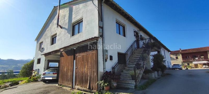 Foto 0b8d5302-93ac-4ee9-8993-cd9d15f023a2. Maison avec chauffage parking dans San Felices de Buelna