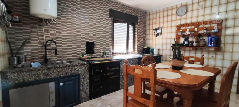 Foto fbd901f1-5103-4678-8729-ca78c410df00. Maison avec chauffage parking dans San Felices de Buelna