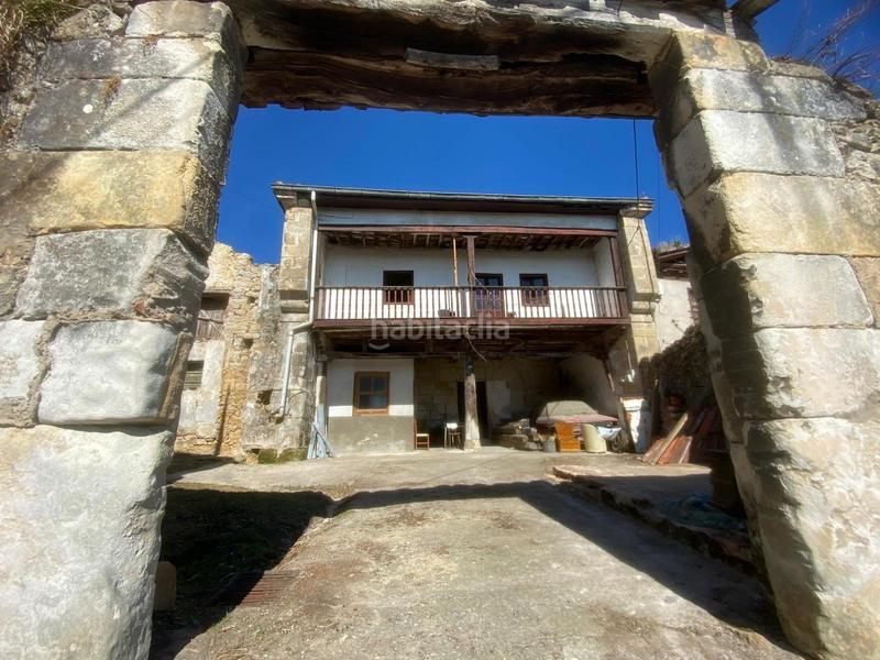 Foto d5f8ee63-c8d3-4e8a-b1ef-8bdabe8fcaf0. Casa adossada amb aparcament a Reocín