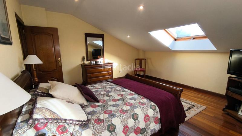 Foto 1fc38a73-09e9-4666-ae84-3f661dd4789b. Chalet with heating parking in Peñacastillo - Nueva Montaña Santander