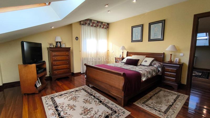 Foto 7a8e8f6e-4254-42c4-aded-bc0cde02ffa5. Chalet with heating parking in Peñacastillo - Nueva Montaña Santander