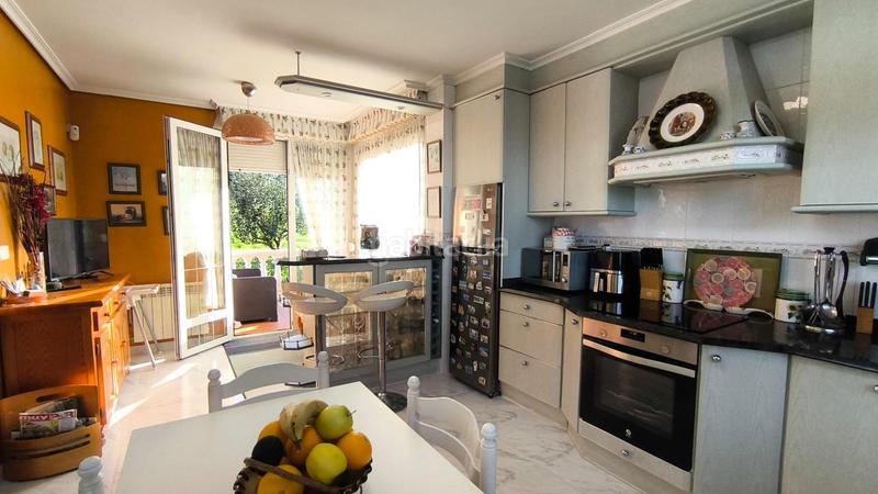 Foto bab09e4f-ef06-42f7-a356-672937c7a066. Chalet with heating parking in Peñacastillo - Nueva Montaña Santander