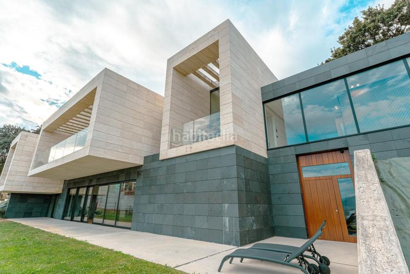 Foto adfcb29b-8447-41e3-bf79-bf75af4fe633. Chalet avec chauffage parking dans Igollo Camargo