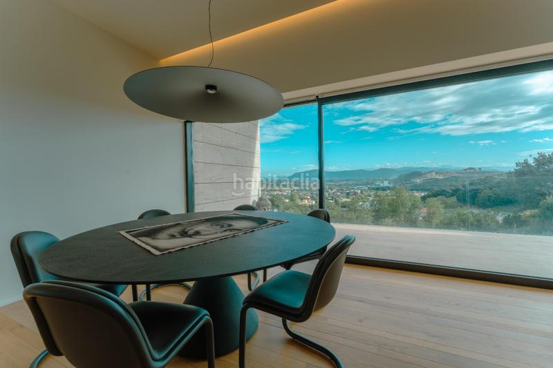 Foto f100ad69-77f9-4f53-b4d8-f88331e04253. Chalet avec chauffage parking dans Igollo Camargo