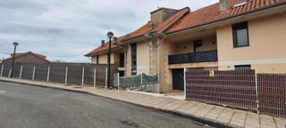Penthouse in Cuchía. Ático en cudón con garaje y trastero a 3 km de las playas.