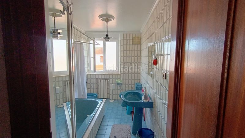 Foto 12a1425c-255f-49bf-ac44-438e5c243fa2. Pis amb calefacció aparcament a Renedo Piélagos