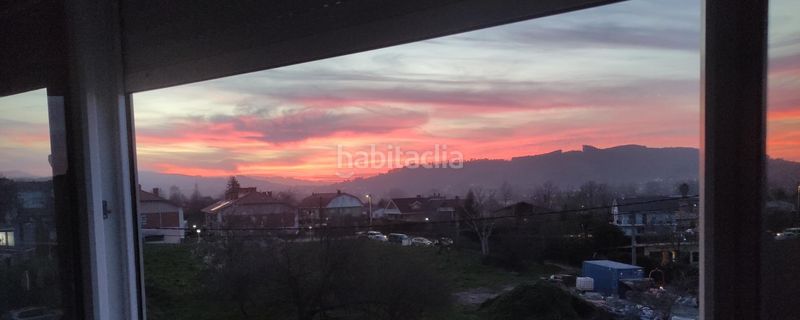 Foto 484b381d-d685-404e-bcf8-c04ddf94a3c8. Pis amb calefacció aparcament a Renedo Piélagos