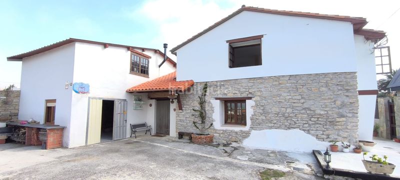Foto 337b3f17-9921-4d71-87aa-bc03486ebb7e. Casa amb calefacció aparcament a Suances