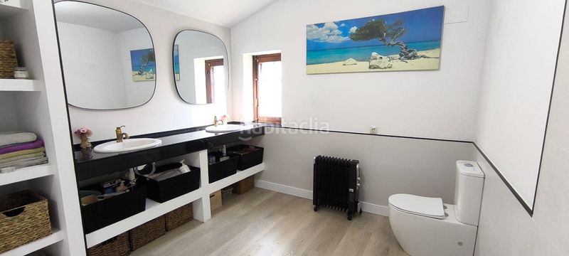 Foto 7ad41fe7-d6ba-4918-a2f8-67d05f64d57c. Casa amb calefacció aparcament a Suances