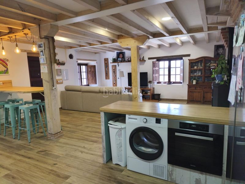 Foto 950f8927-2d35-4470-b790-cdefe81a5c09. Casa amb calefacció aparcament a Suances