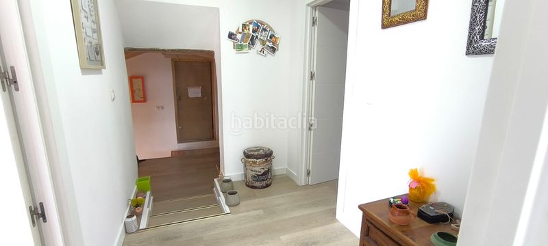 Foto ab41a250-4cd9-4a86-920f-324e17af03c3. Casa amb calefacció aparcament a Suances