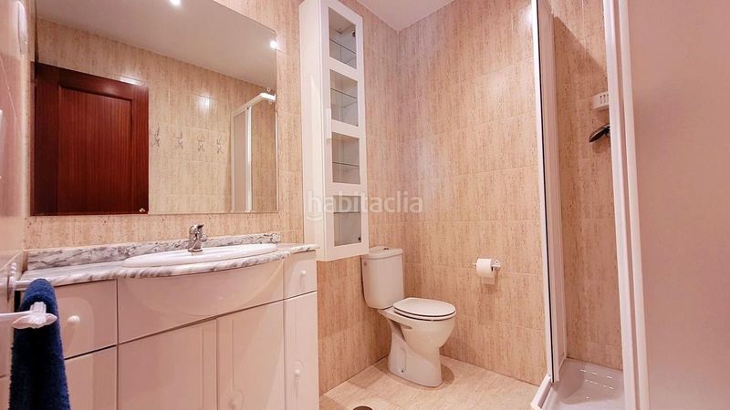 Foto 587c6035-a415-40bb-8244-2fee036d8540. Casa aparellada amb aparcament a Suances