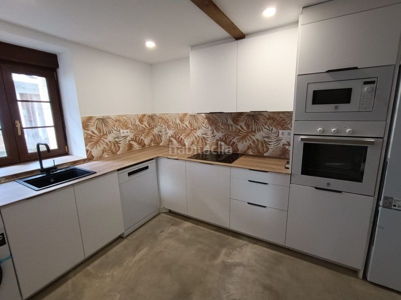 Foto 3afe0a5e-658d-4586-b725-72a9ee1ff525. Casa amb aparcament a Reocín