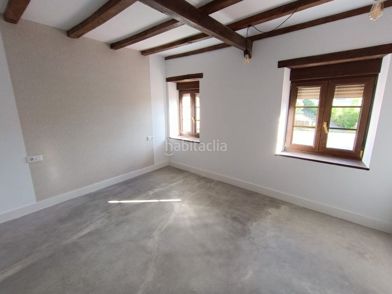 Foto a5c08be8-e3dd-43da-bc95-d0acfafe1019. Casa amb aparcament a Reocín