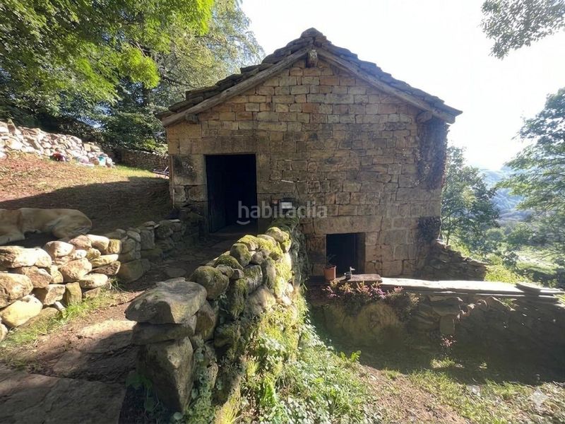 Foto 4c1f34d5-4ea3-4e19-8c46-b4628626e0ce. Casa amb aparcament a Luena
