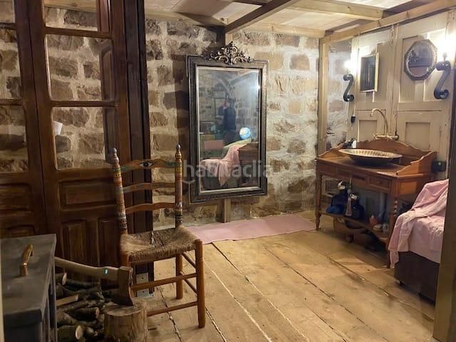 Foto 52f74ef5-d25e-4727-9fd8-b9c5c6373759. Casa amb aparcament a Luena