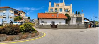 House in Suances. Casa con grandes posibilidades junto a la playa de la ribera en
