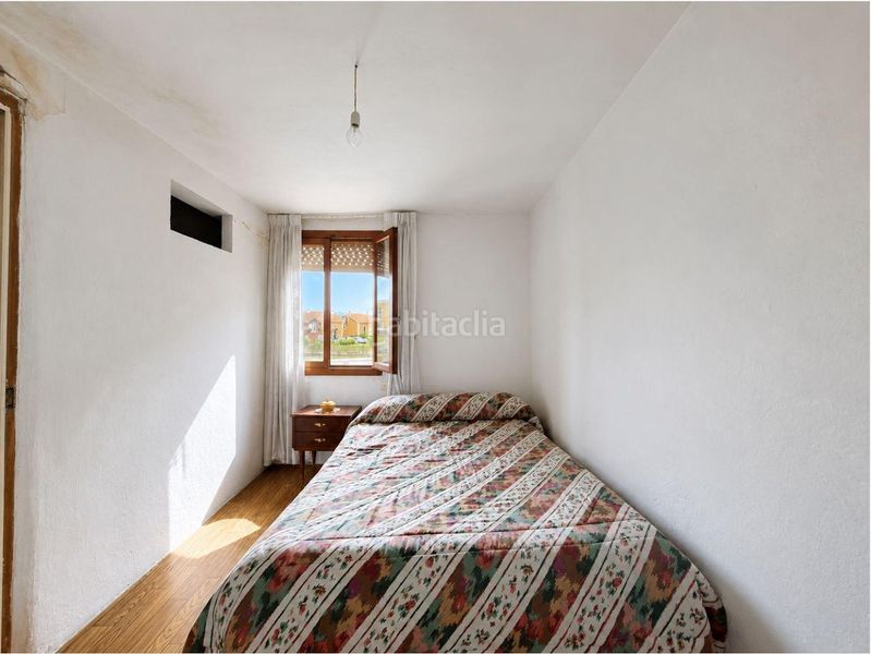 Foto 3fe8b3ff-20ce-414d-aeee-c098239e9014. Masia amb aparcament a Suances
