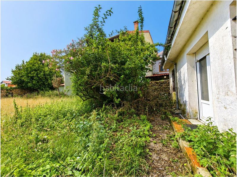Foto b8b548f3-7f70-45cb-9b10-140425818c33. Masia amb aparcament a Suances
