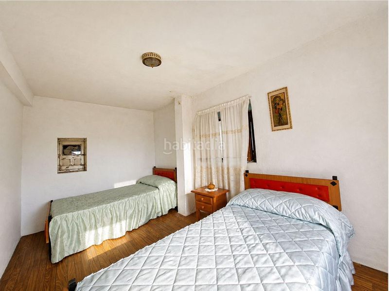 Foto eac62557-ef77-4366-a03d-222b58fd8c05. Masia amb aparcament a Suances
