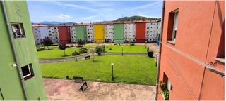 Appartamento in Covadonga - Campuzano - Ciudad Vergel. Piso para reformar en el bº covadonga.