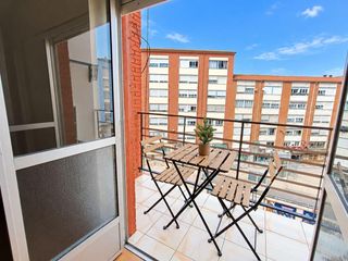 Flat in Inmobiliaria - Barreda. Piso luminoso para entrar a vivir en torrelavega.