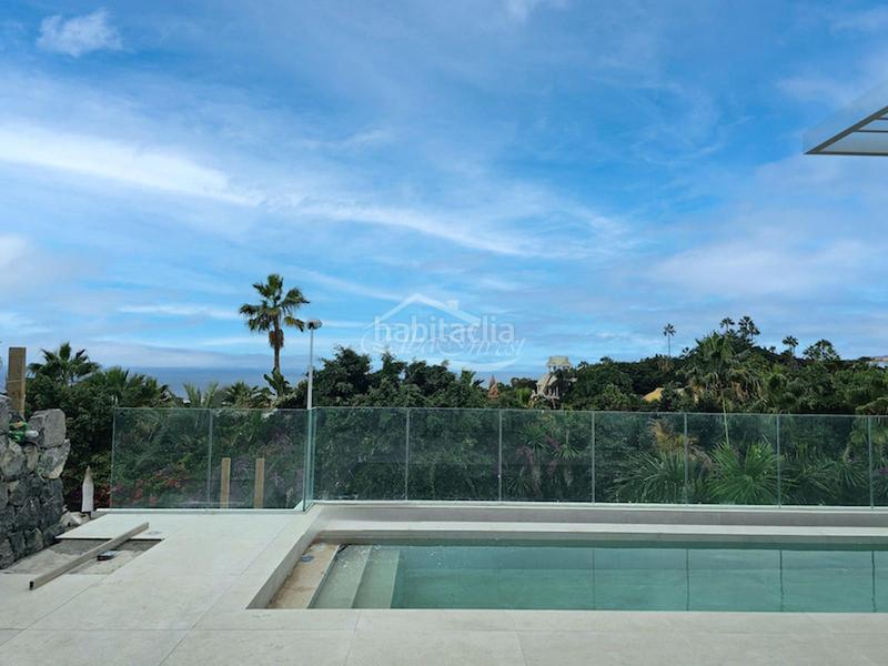 Foto ba8cbfe4-2ba0-435f-89fc-937252657078. Xalet amb aparcament piscina a Torviscas Centro y Alto Adeje